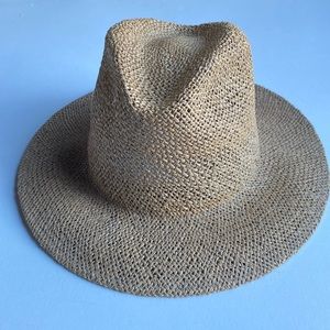 ❗️ REDUCED❗️Men’s straw hat with Fast tab